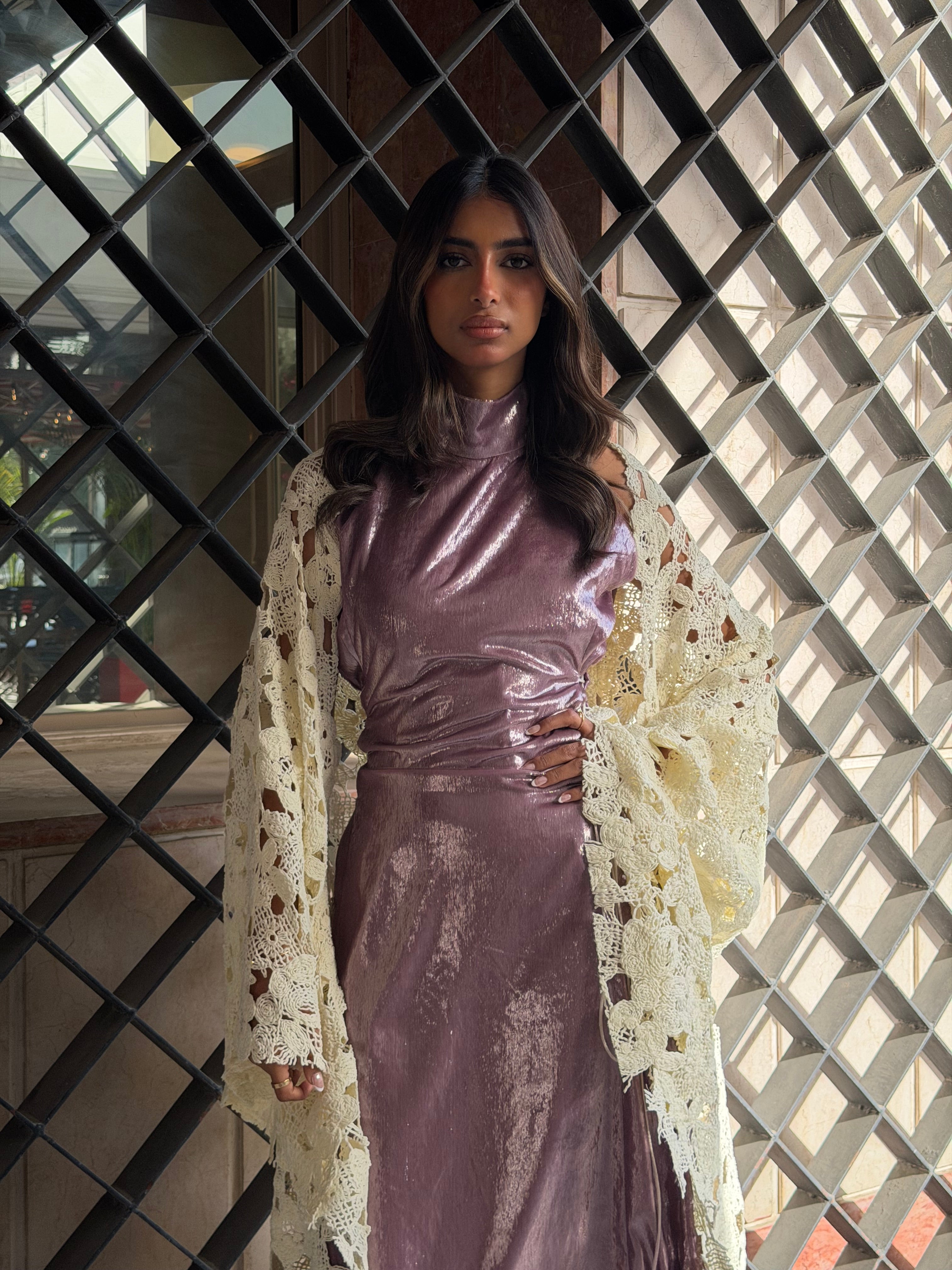 Velvet Pink and & Creamy White Daraa