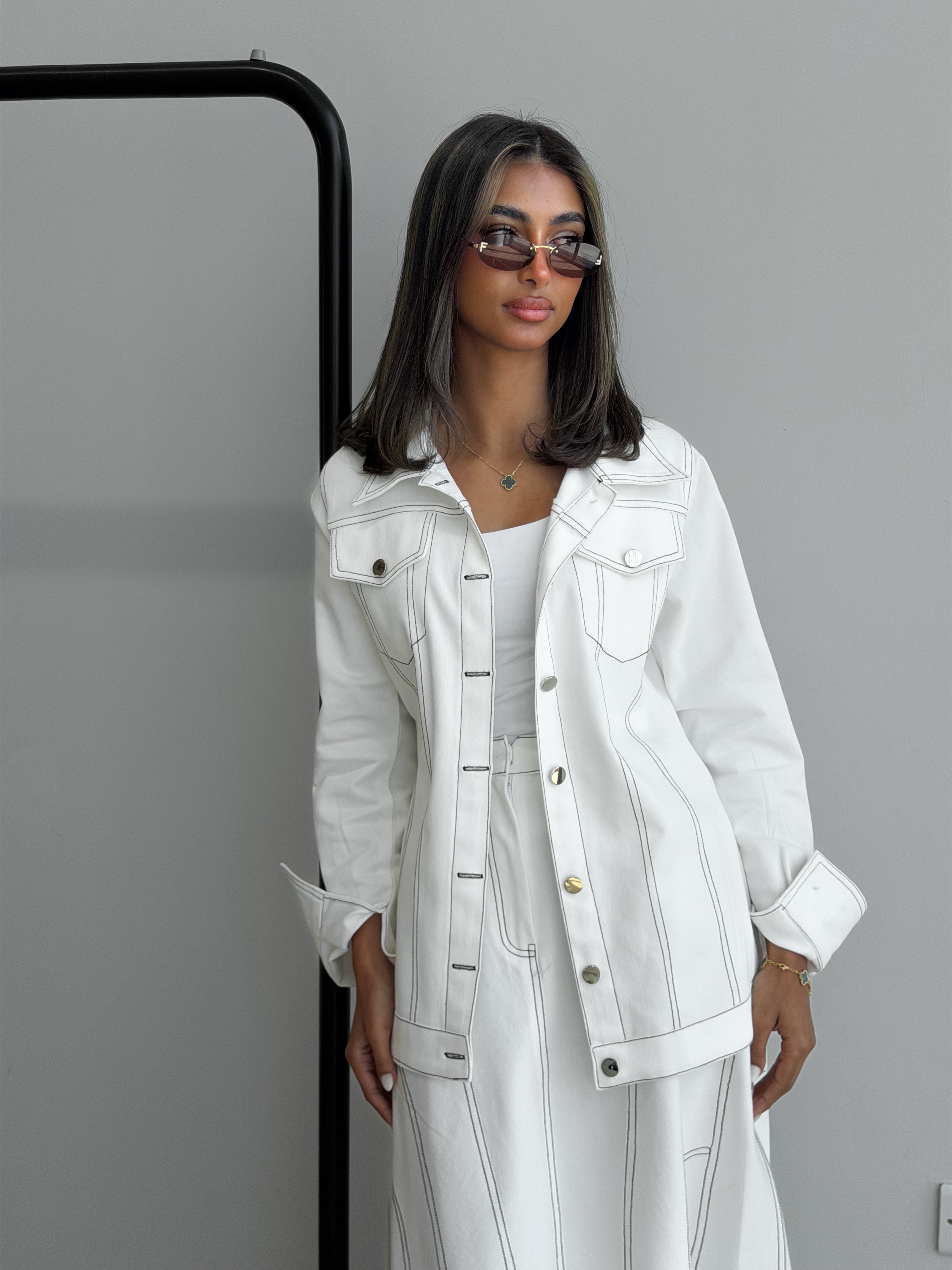 White Dinem Signature Set