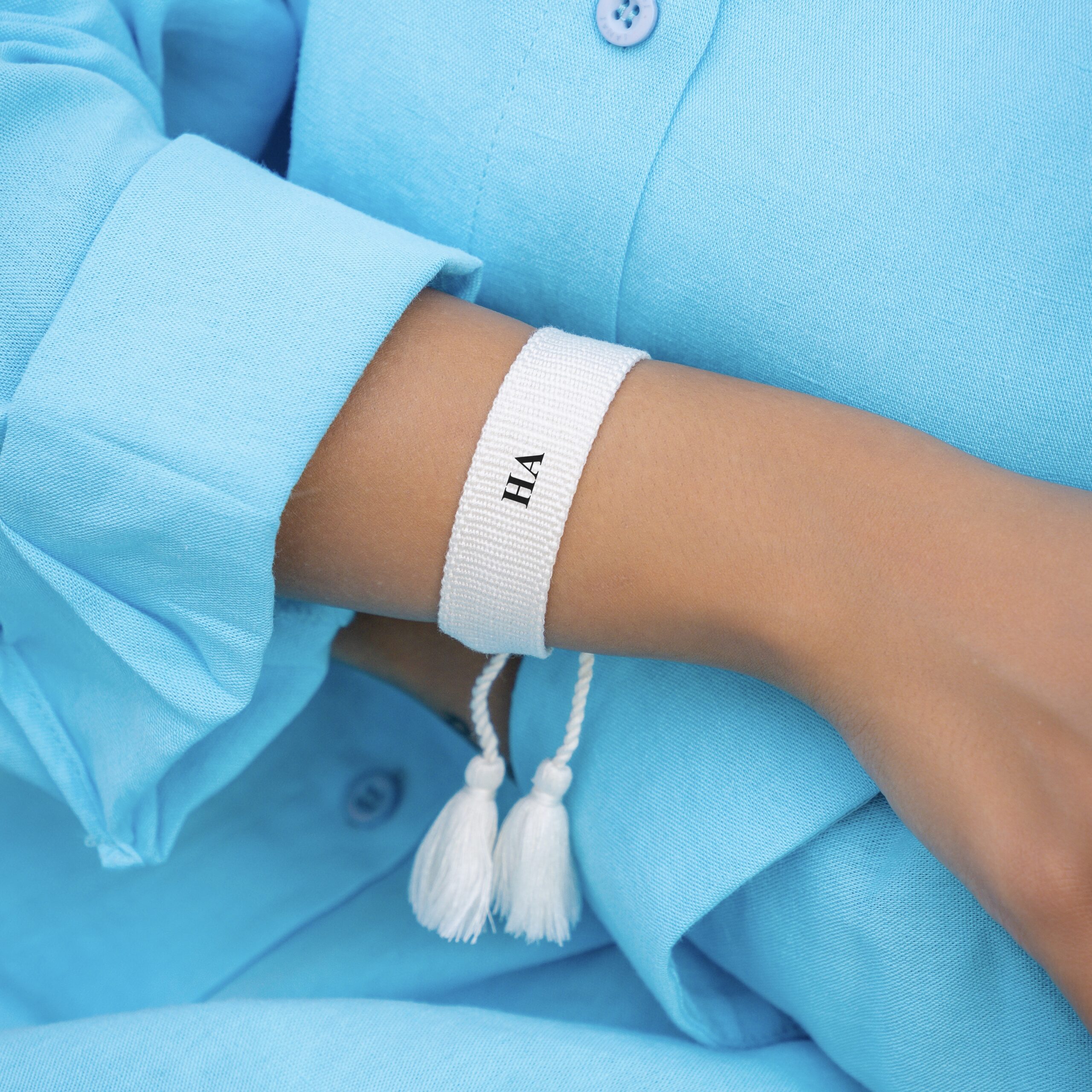 سوار حرف - أبيض