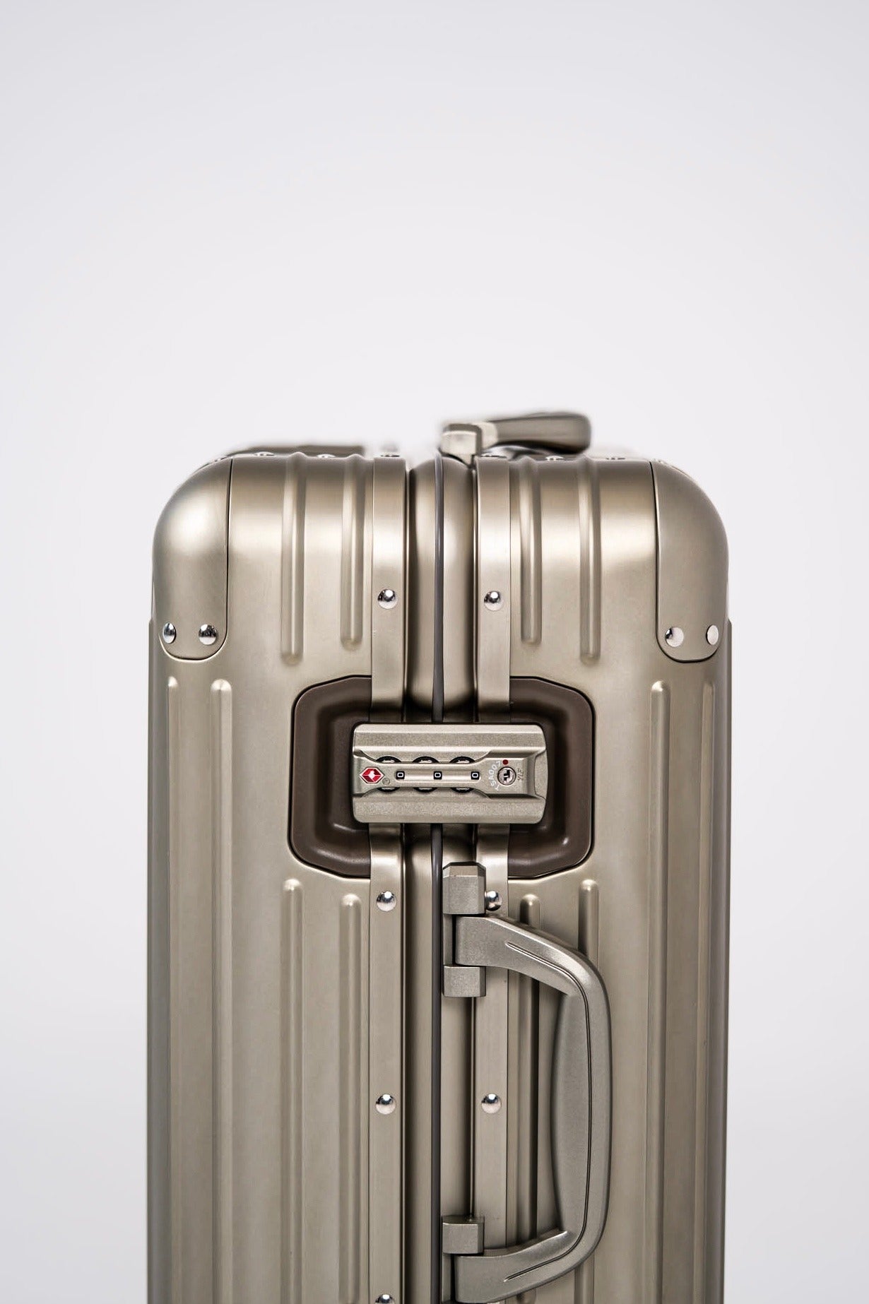 Cabin Gold Titanium - Full ALUMINUIM