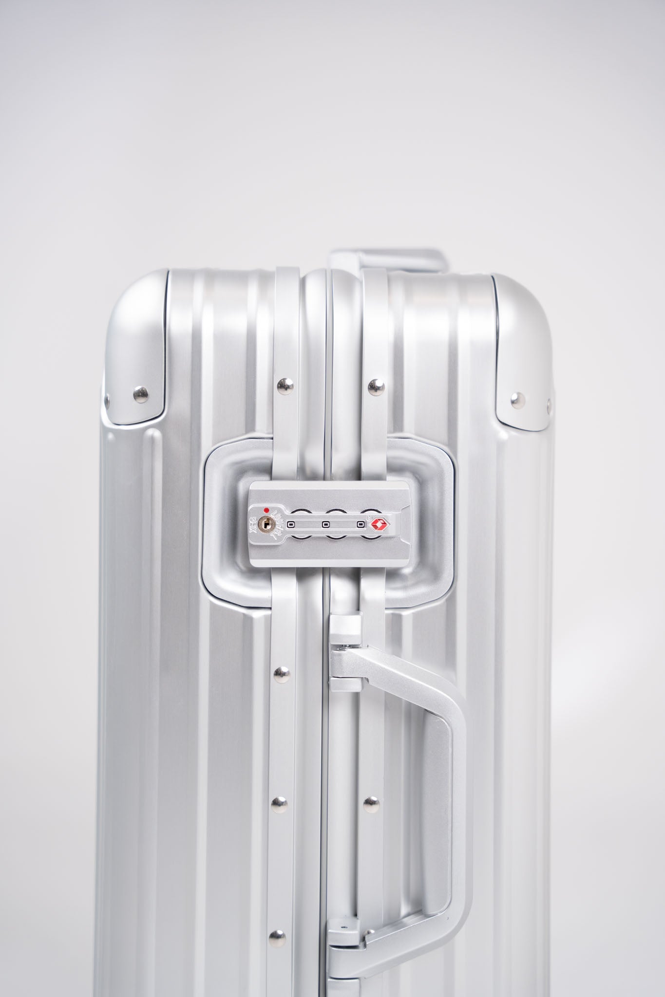 Small Full Aluminium Original Cabin