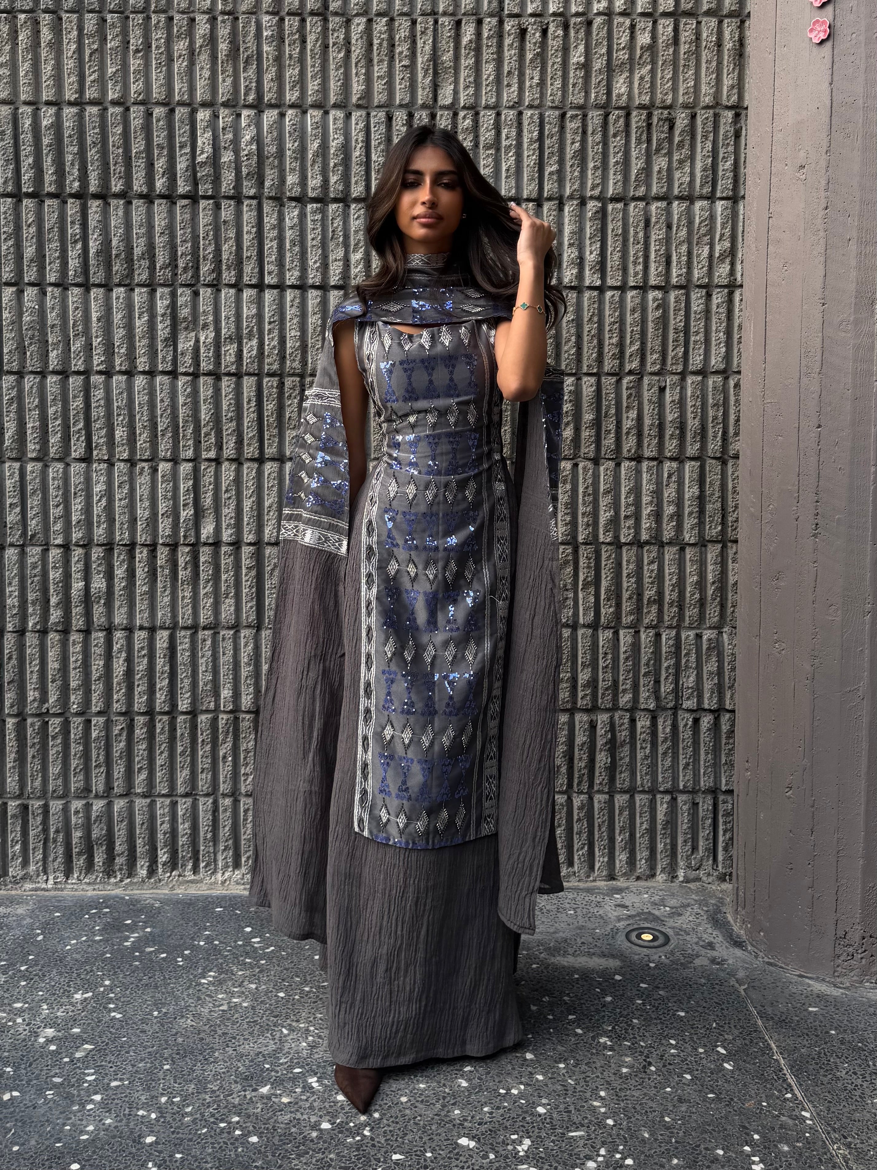 Signature Gray Daraa