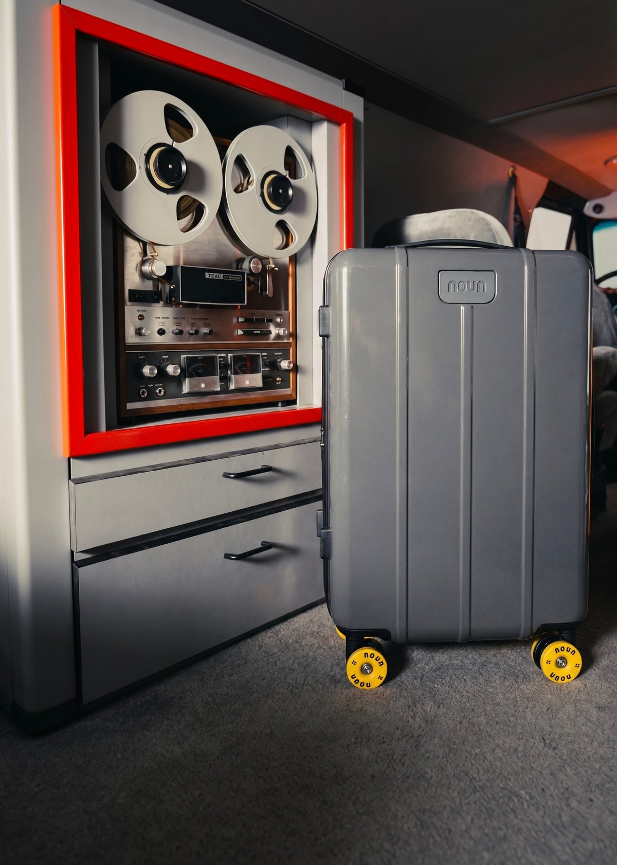 NOUN Luggage's