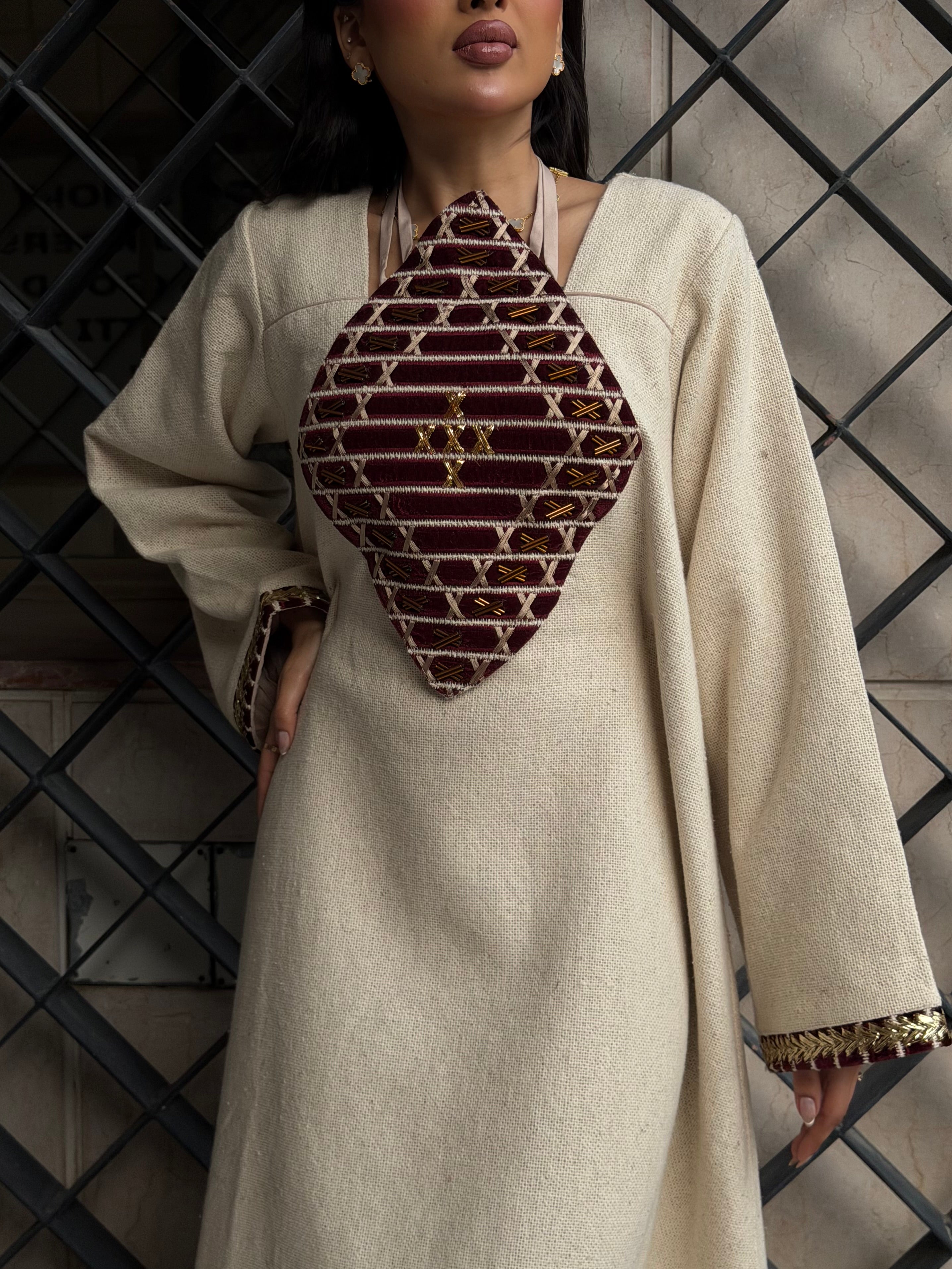 Signature Burgundy Daraa