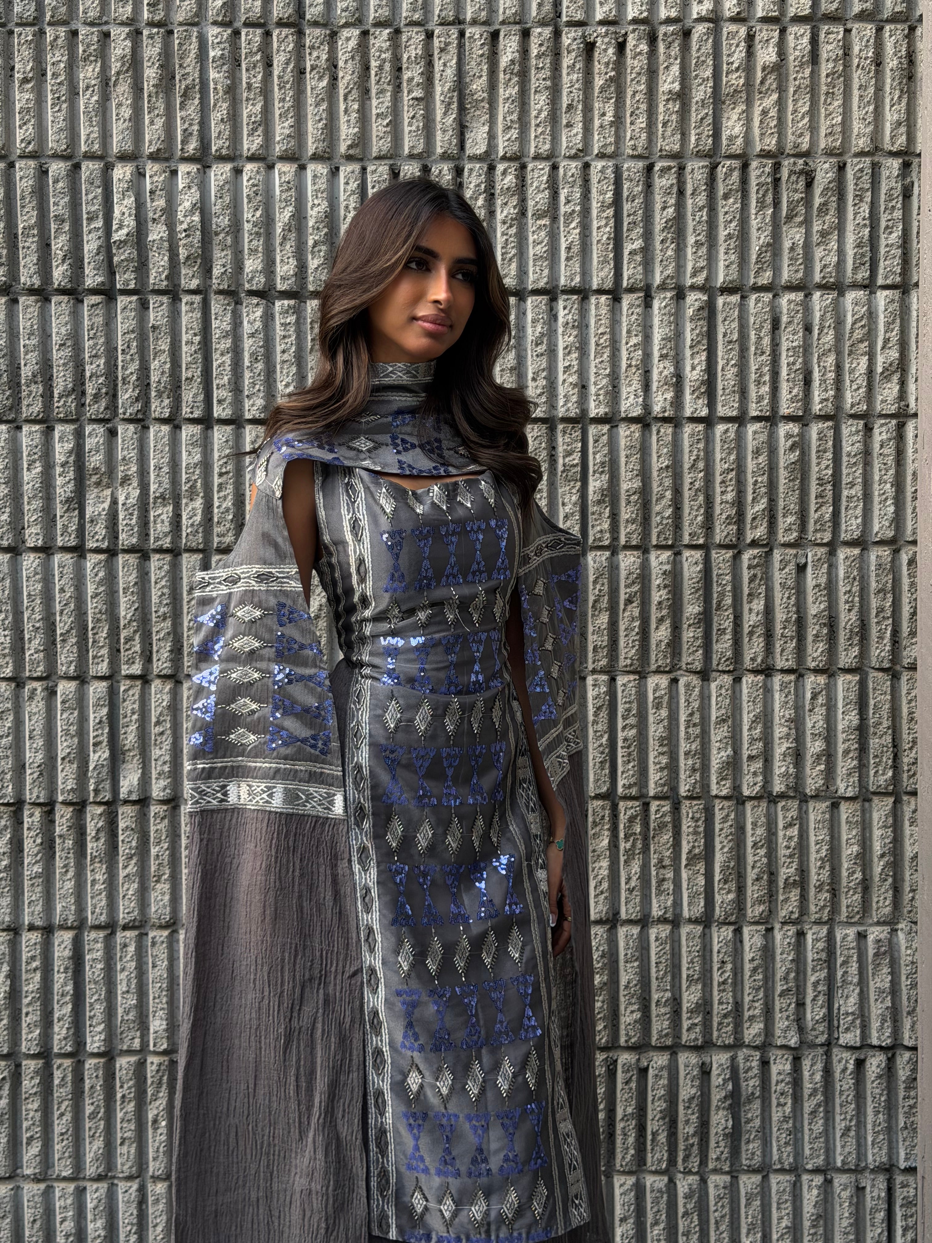 Signature Gray Daraa