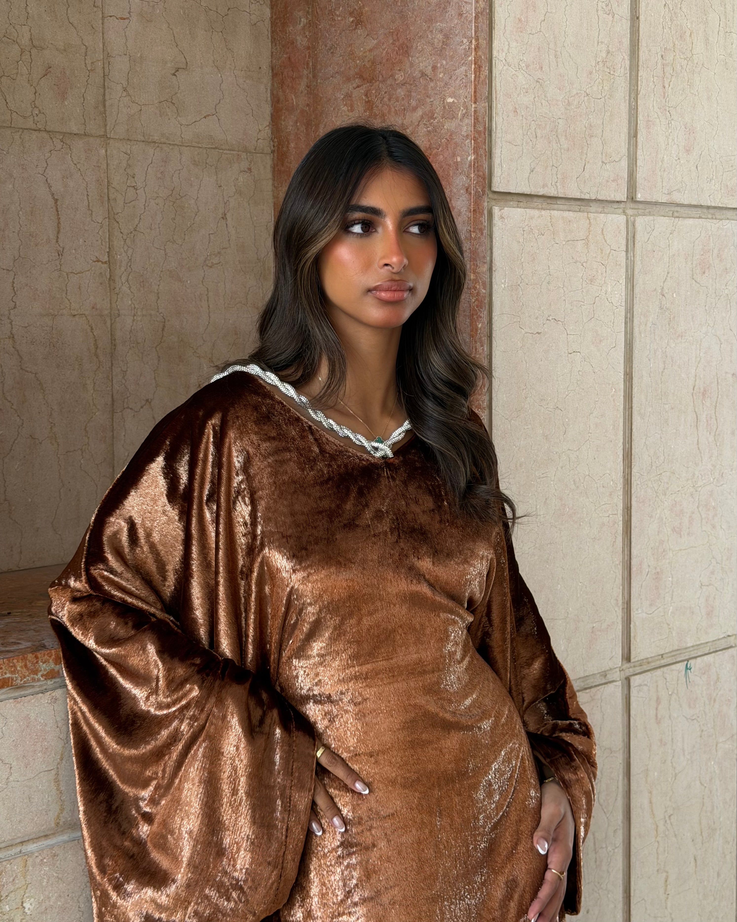 Bronze Glow Velvet Daraa