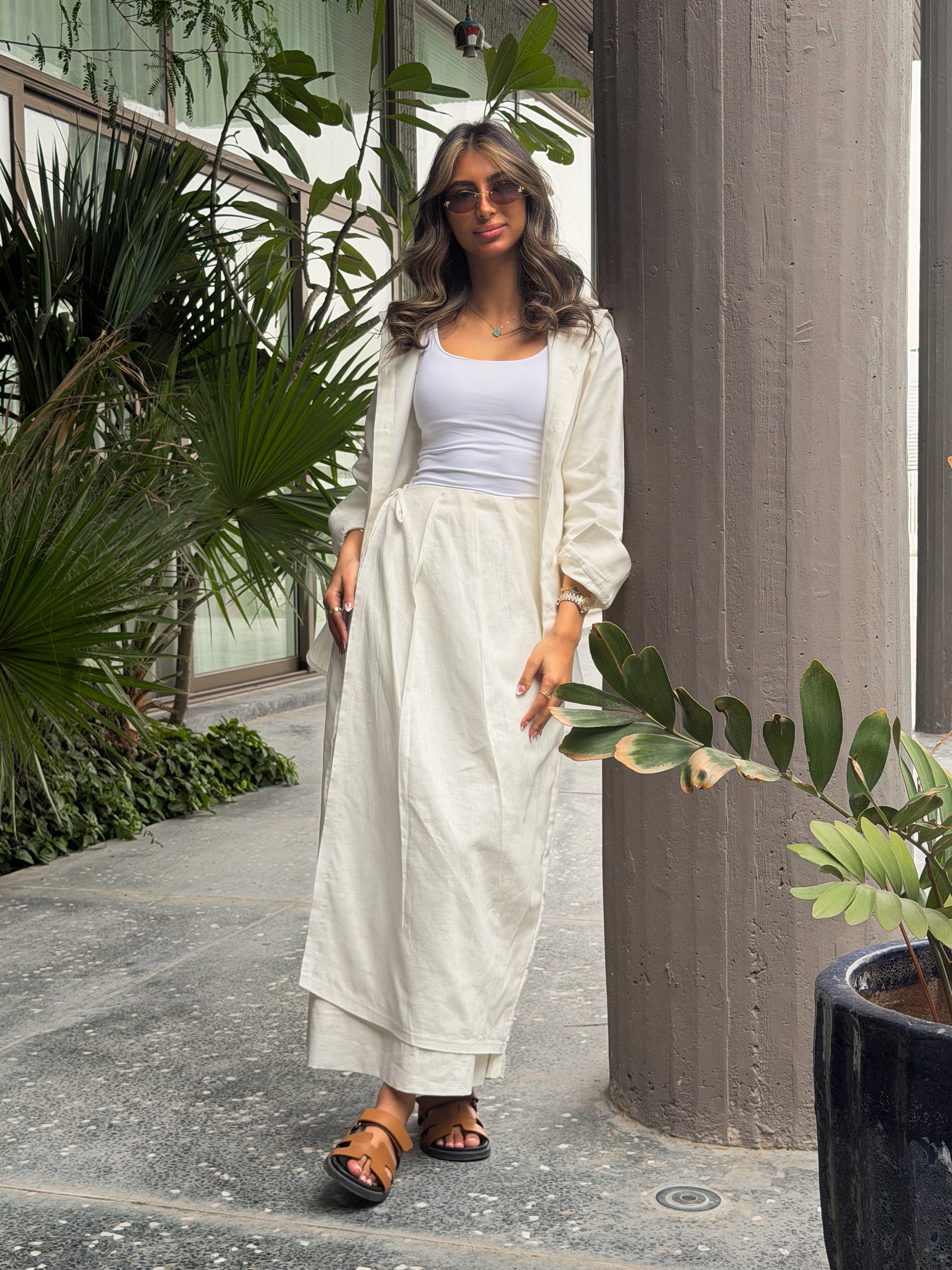 White Modest Linen Set