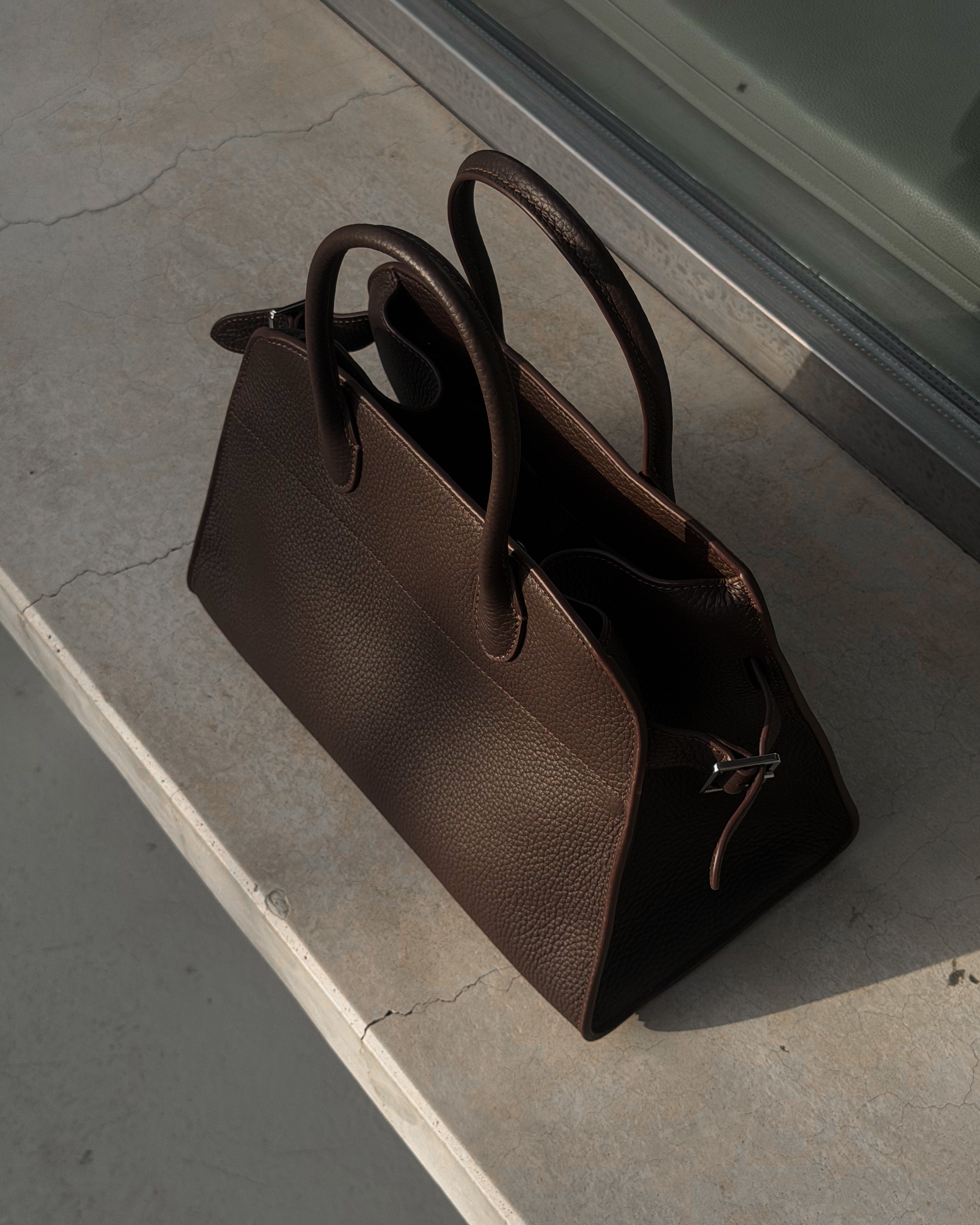 Dome Texture Briarwood Leather Bag