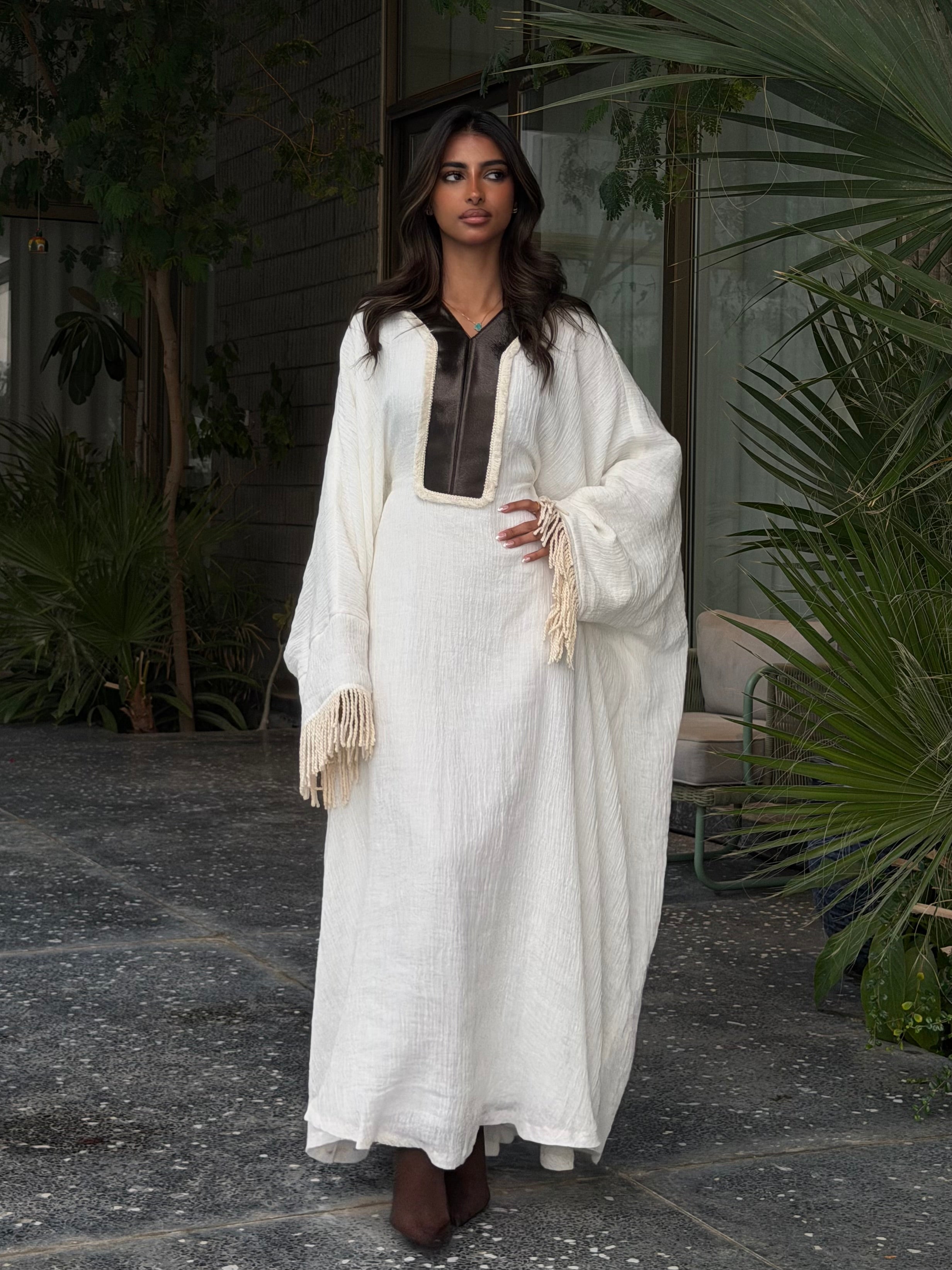 Signature Dark Brown Leather Daraa