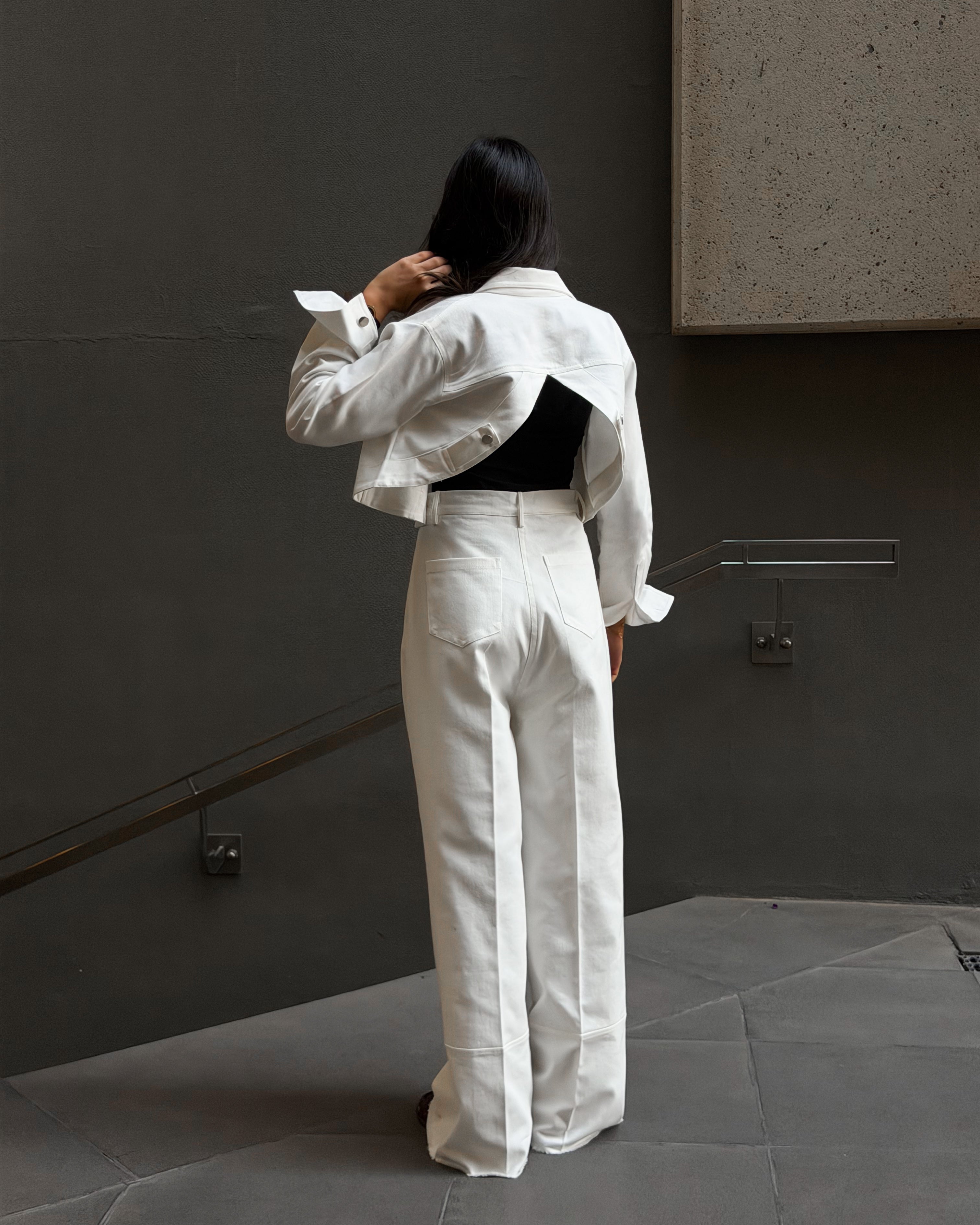 Open-Back White Set