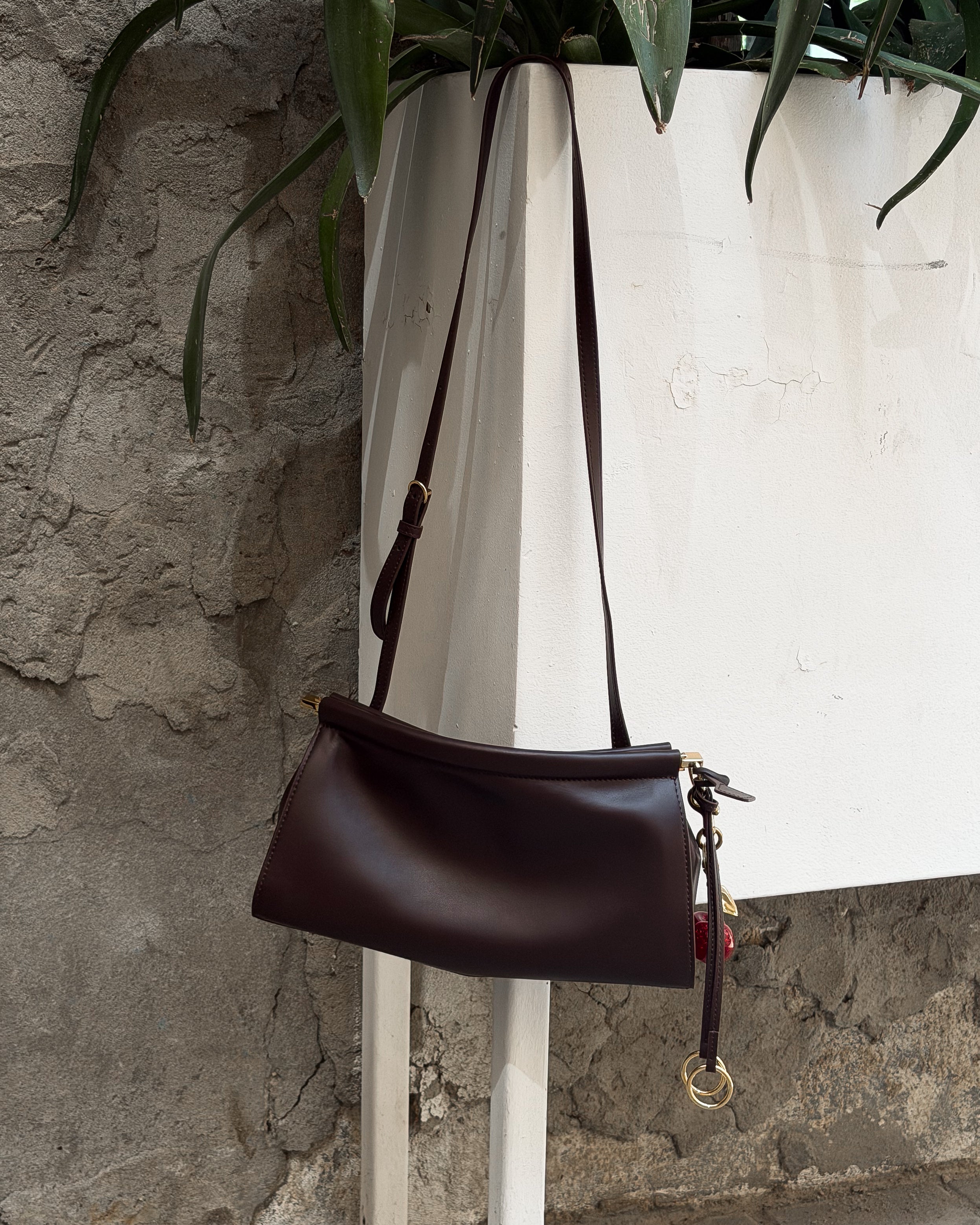 Briarwood Icon Shoulder Bag